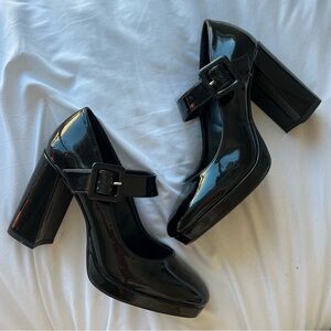 Madden Girl Black Patent Leather Mary Jane Pumps Size 7.5 Like New